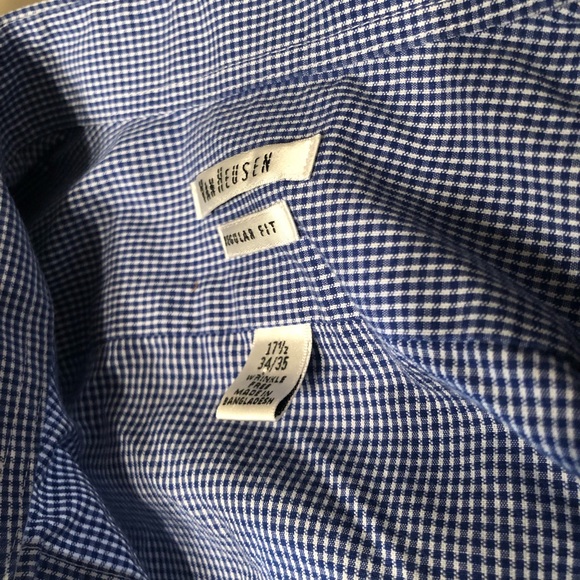 Van Heusen Dress Shirt - Picture 2 of 4